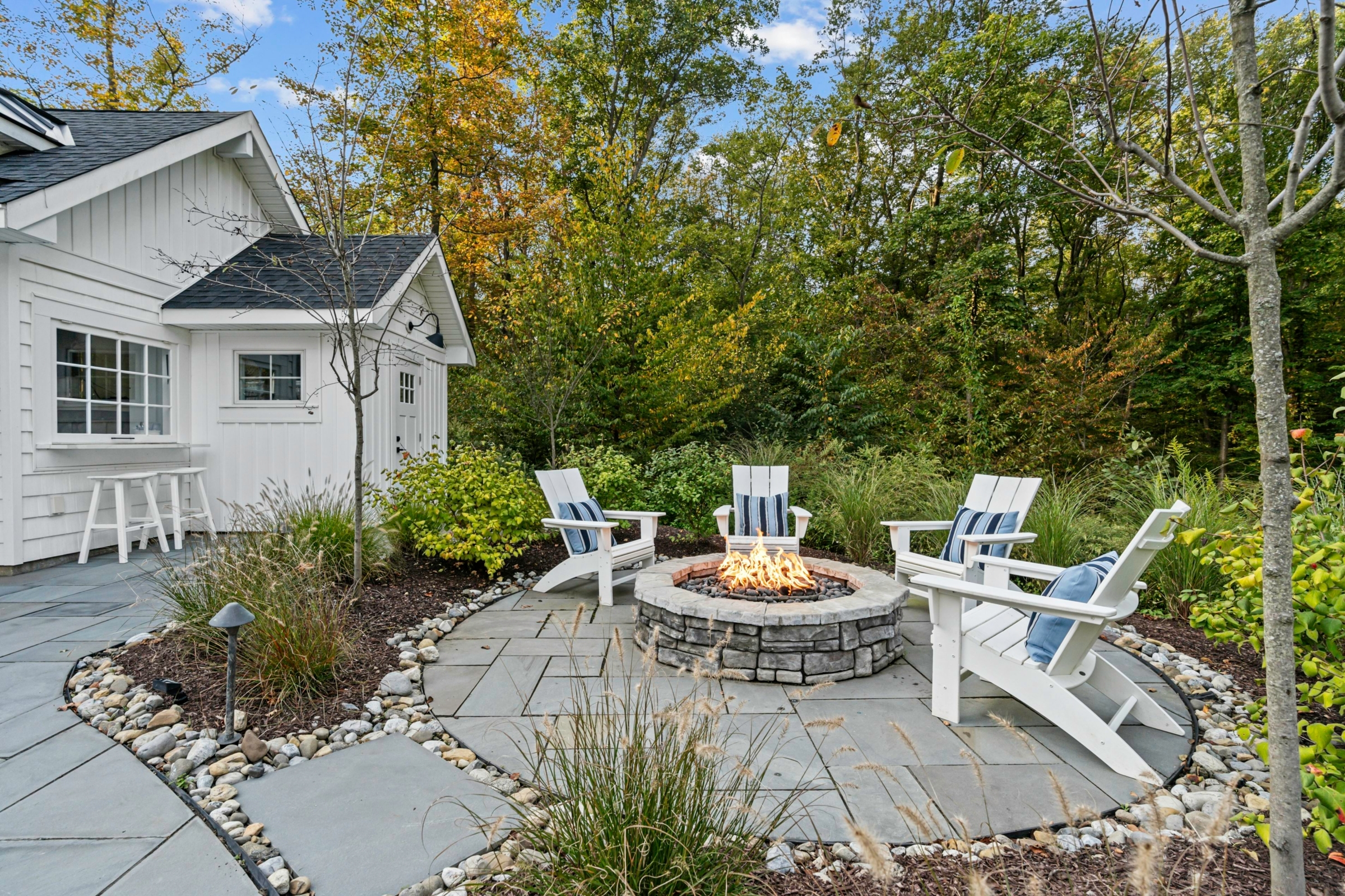 12 Crystal Rock - Exterior 8340